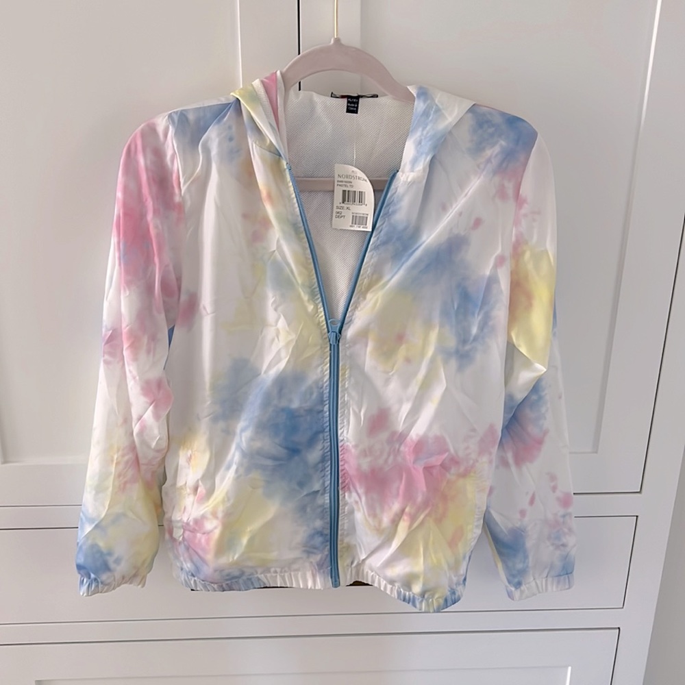 White and pastel tie-dye windbreaker. From Nordstrom. NWT. Girls size XL/16.
